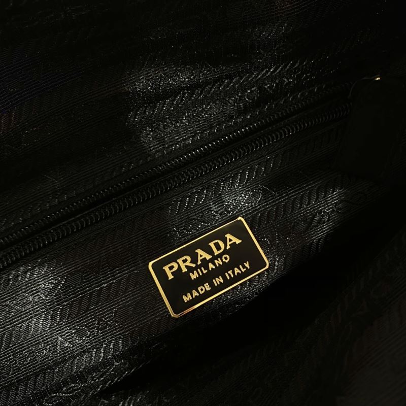 Pra*a tote bags